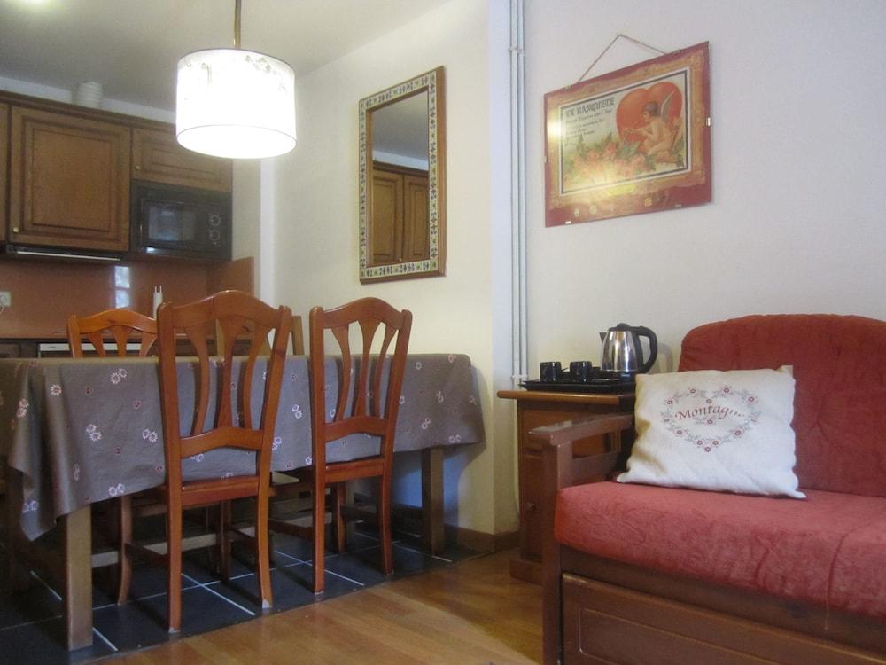 San Marsial Benasque Apart Hotel מראה חיצוני תמונה