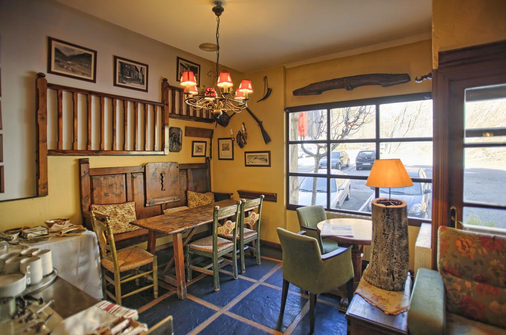 San Marsial Benasque Apart Hotel מראה חיצוני תמונה