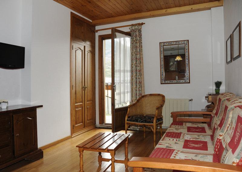 San Marsial Benasque Apart Hotel מראה חיצוני תמונה